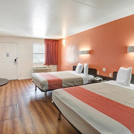 Motel 6-Dallas, Tx - Forest Lane 외부 사진